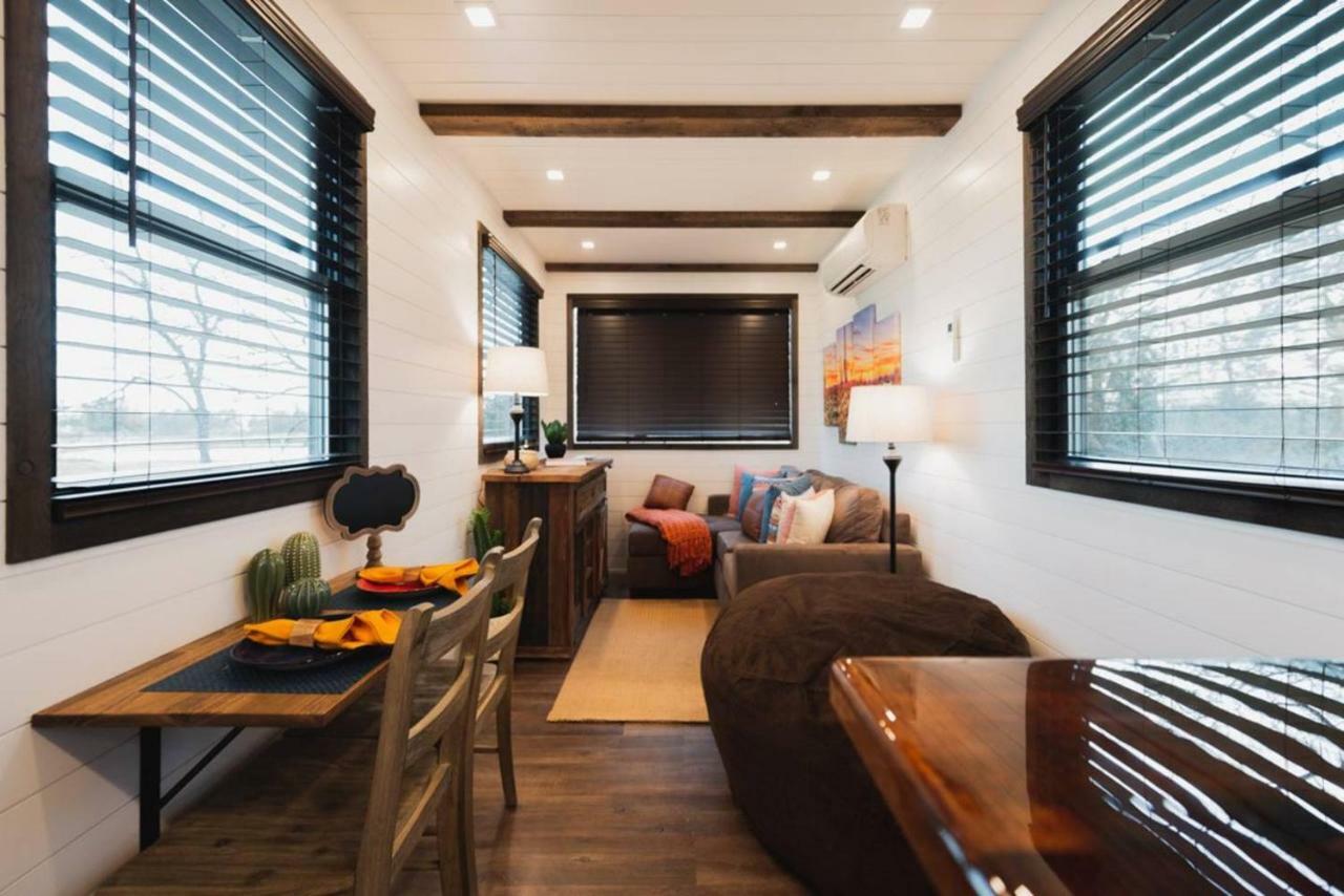 The Hacienda Beautiful New Container Home 12 Min To Magnolia Waco Exterior foto